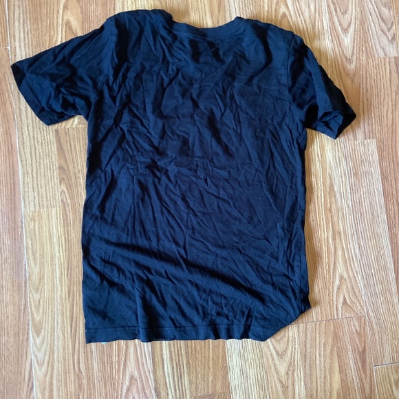 levi’s tshirt - Picture 2 of 3